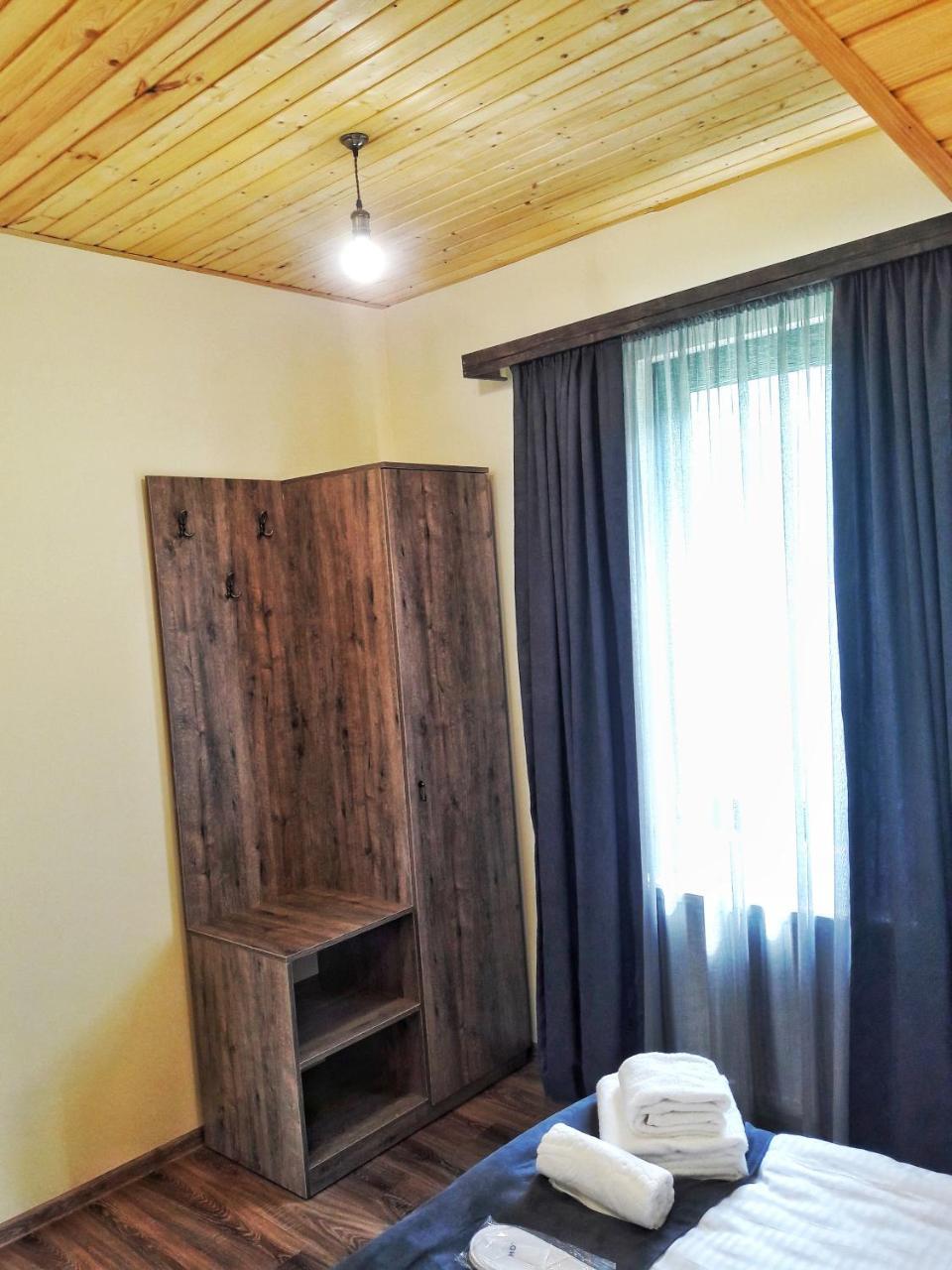 Hotel Twins Achkhoti Kazbegi Exteriör bild