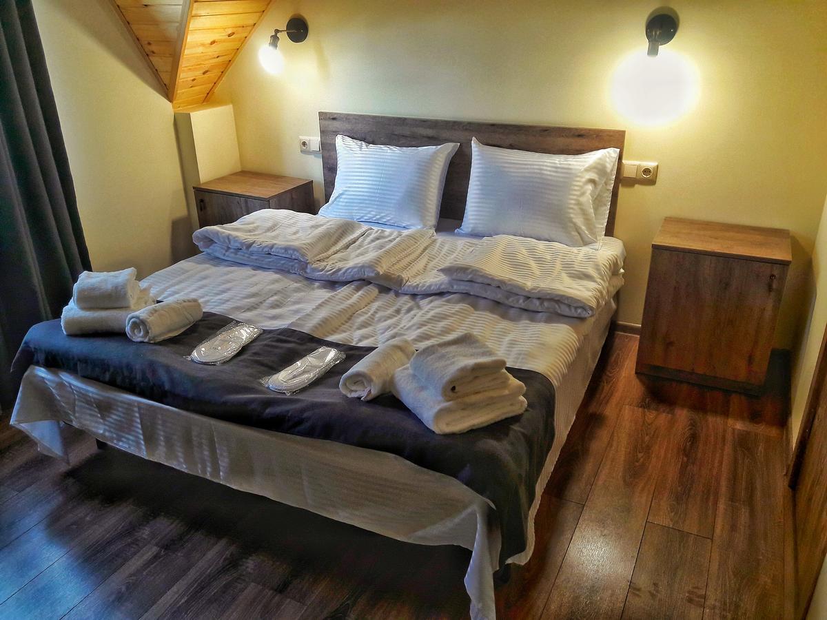 Hotel Twins Achkhoti Kazbegi Exteriör bild