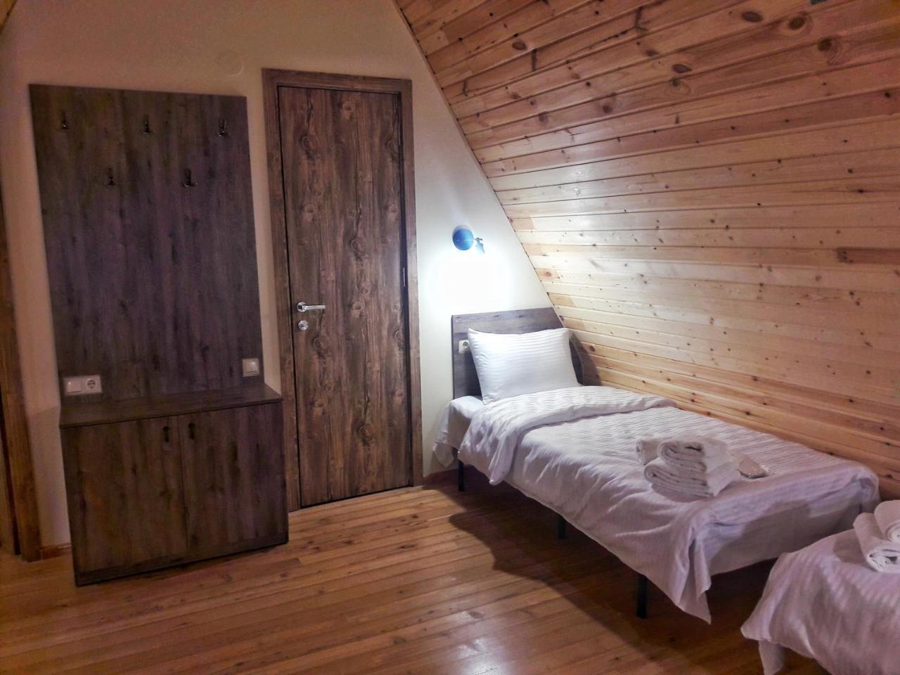 Hotel Twins Achkhoti Kazbegi Exteriör bild